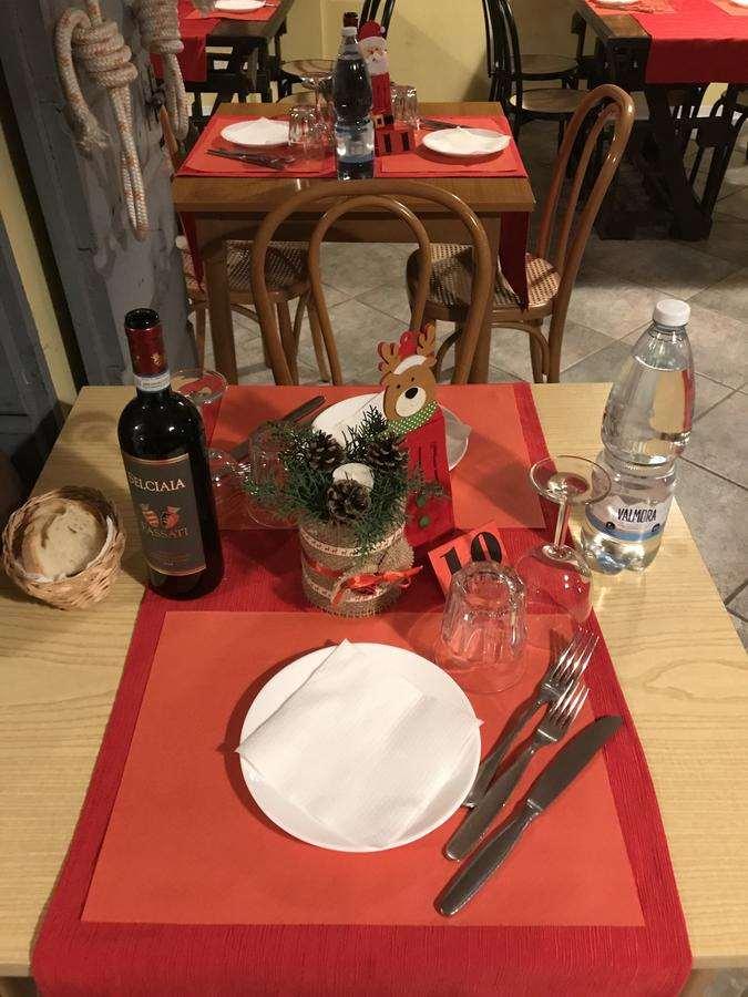 Il Grifo Hotel E Bisteccheria Toscana Montepulciano Stazione Restaurang bild