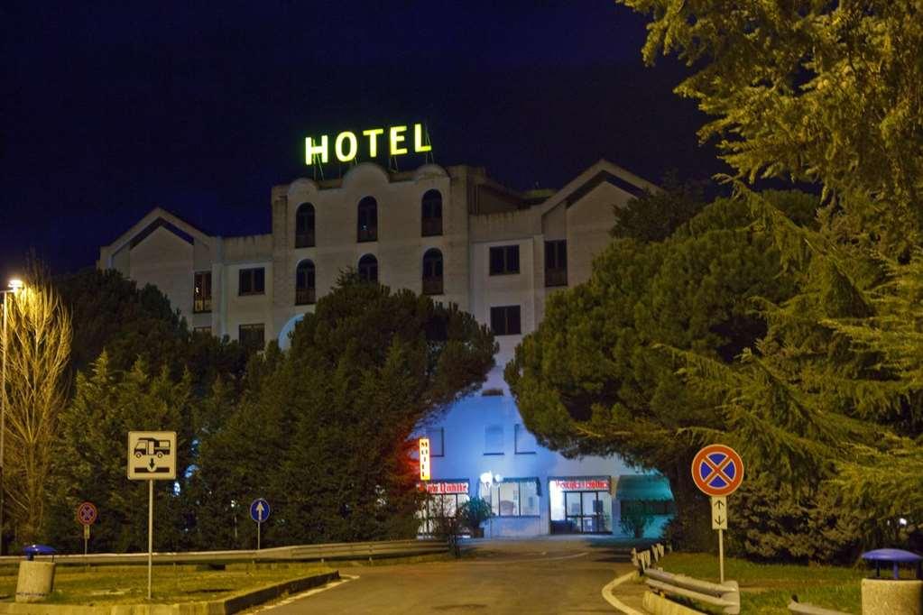 Il Grifo Hotel E Bisteccheria Toscana Montepulciano Stazione Exteriör bild