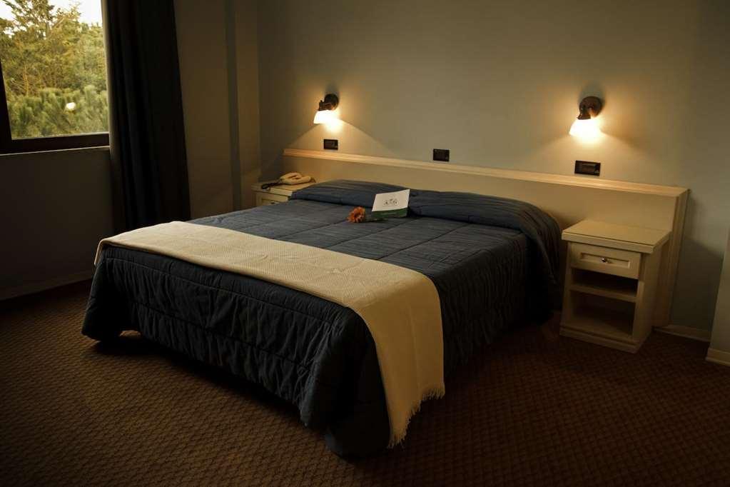 Il Grifo Hotel E Bisteccheria Toscana Montepulciano Stazione Rum bild
