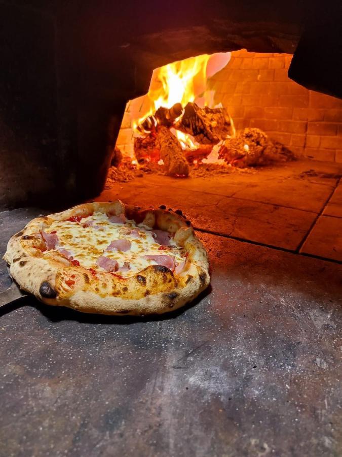 Il Grifo Hotel E Bisteccheria Toscana Montepulciano Stazione Exteriör bild