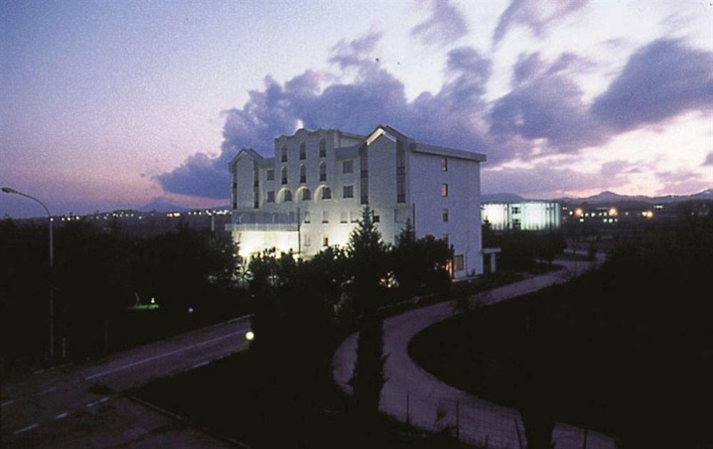 Il Grifo Hotel E Bisteccheria Toscana Montepulciano Stazione Exteriör bild